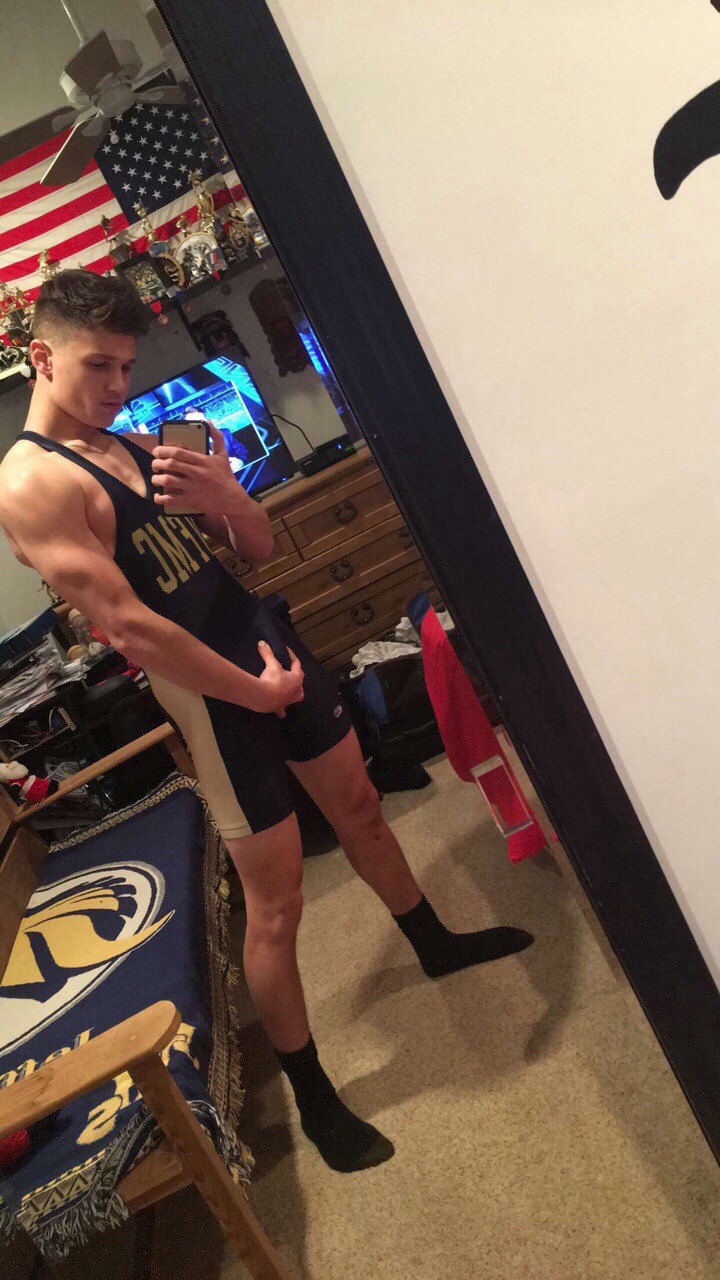 Selfies_Wrestling_Boy_from_SELFPIX